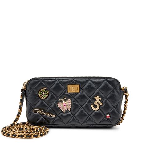 chanel reissue clutch with chain